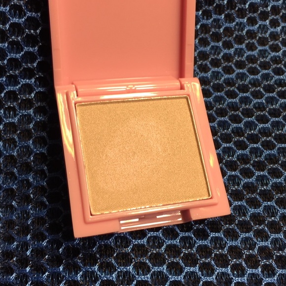 Winky Lux Charm Holographic Highlighter - Picture 1 of 4